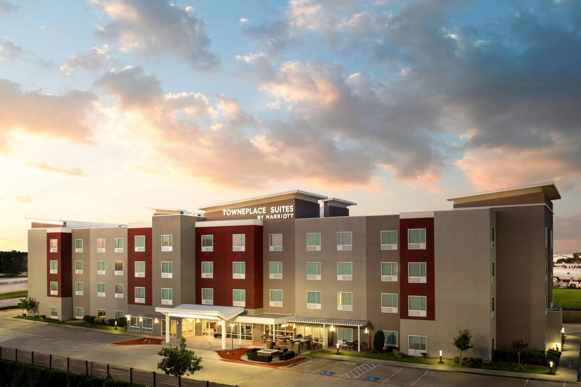 Towneplace Suites By Marriott Houston Hobby Airport Exterior photo